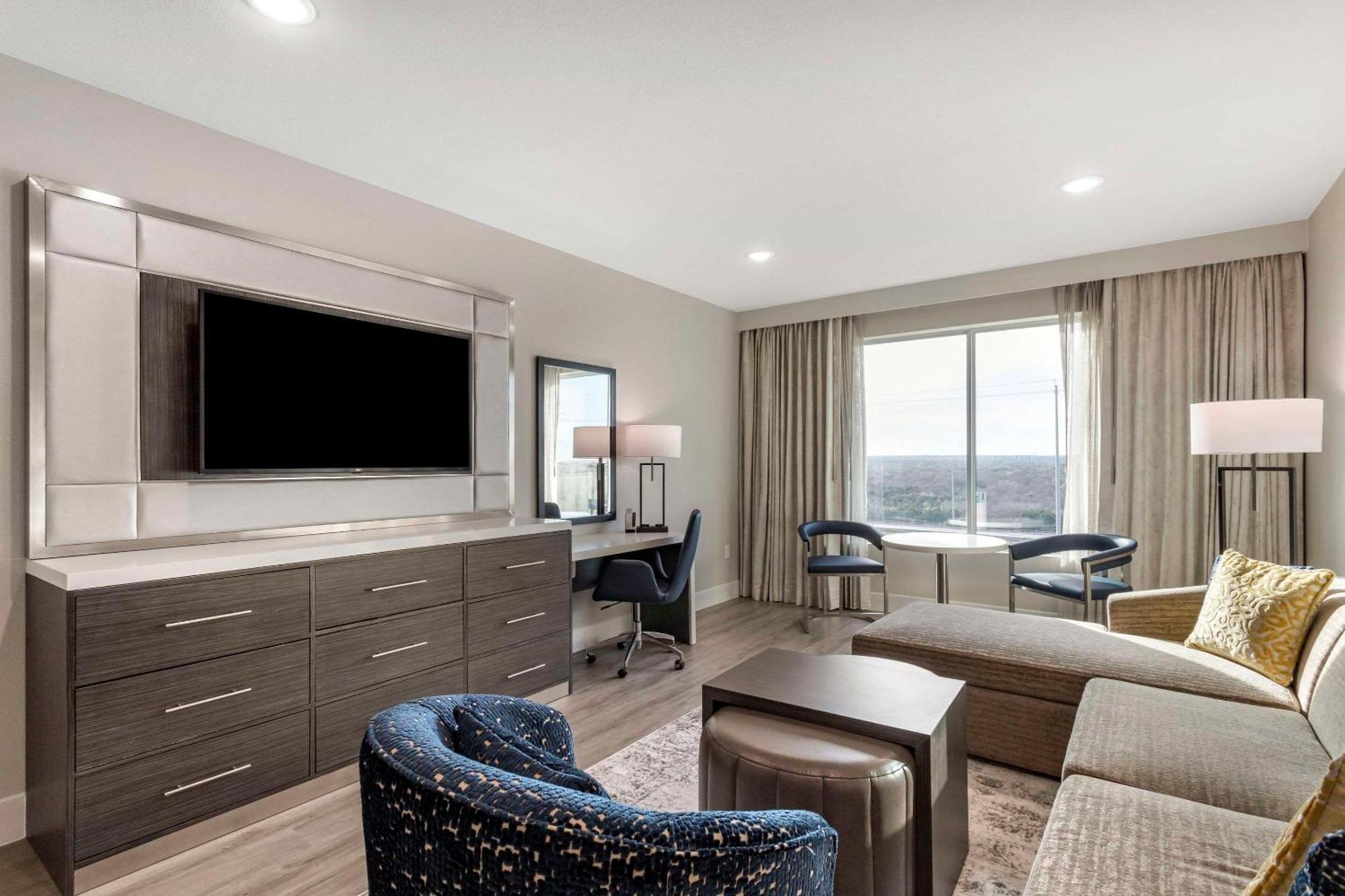 Cambria Hotel Austin Uptown Near The Domain المظهر الخارجي الصورة
